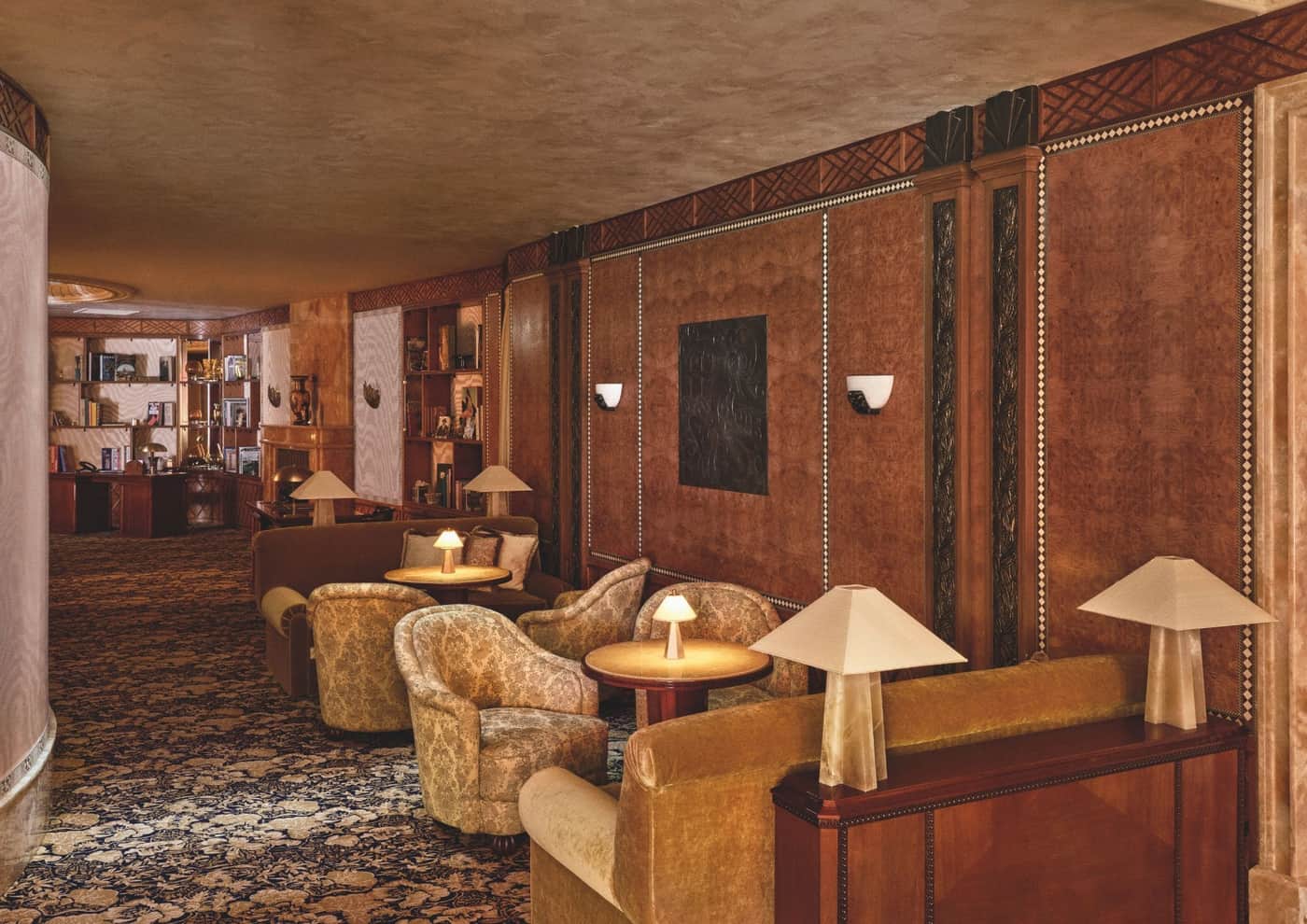 Au Fouquet’s Paris, Friedmann & Versace réinventent l’art de recevoir