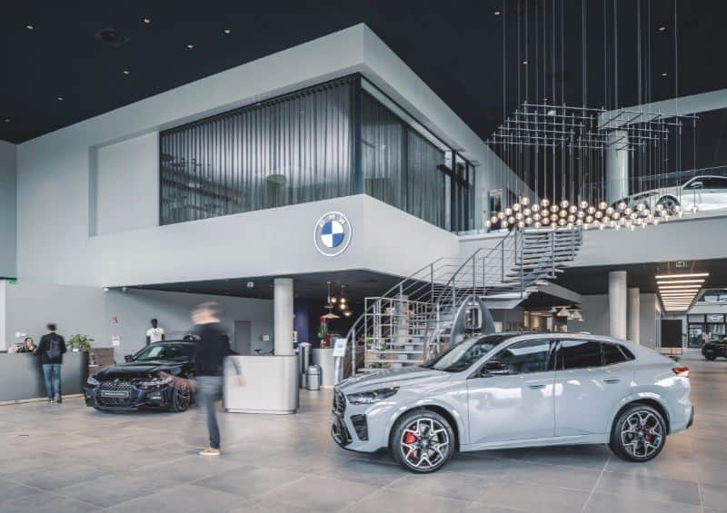 Archipel 41 roule pour BMW à Annecy