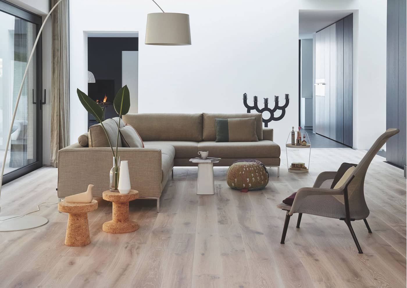 Segno, le parquet en chêne au motif chevron selon Tarkett