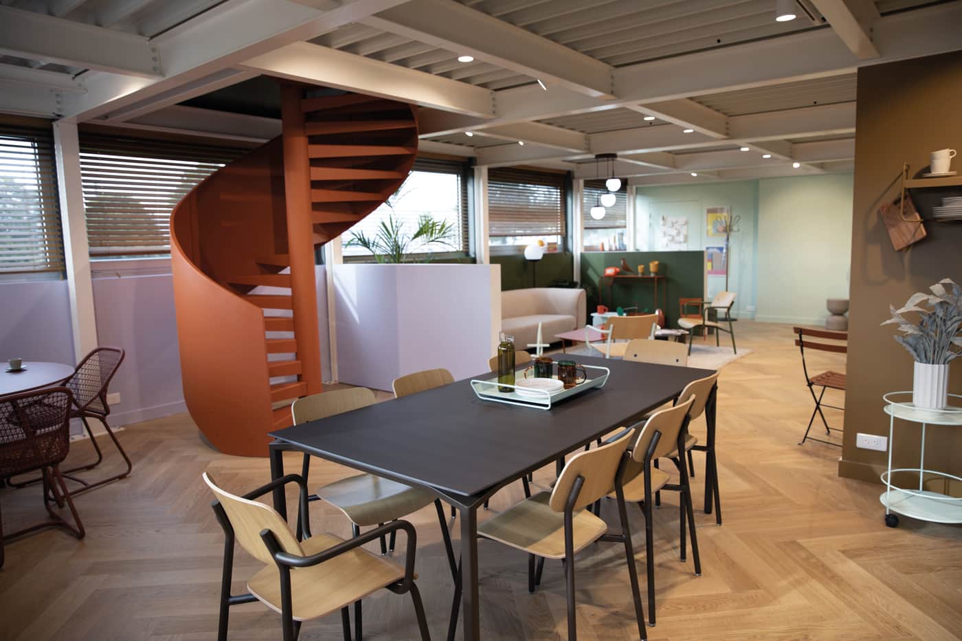 La Maison Fermob, manifeste de l’art de vivre à la française